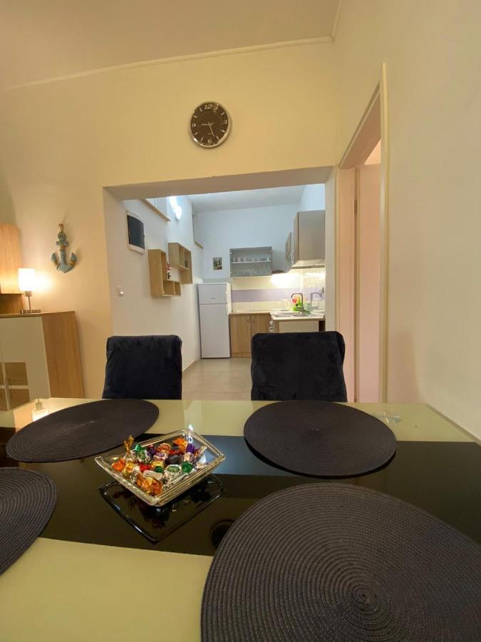 Apartmani Milka Vrsi Exterior foto